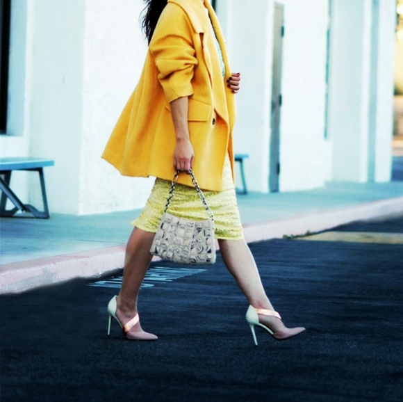 H&M Lace Skirt - Picture 1 of 8